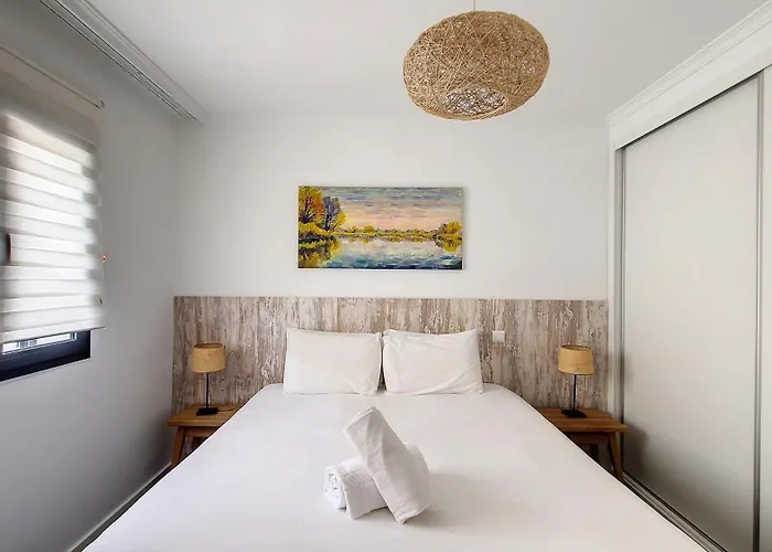 Costa Vista By Lovelystay וילה פונשל